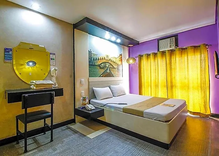 Dreamworld Araneta Cubao 3*